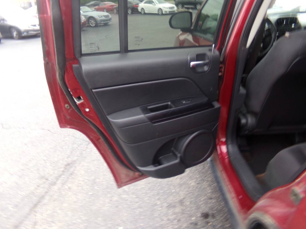 2016 Jeep Compass Image 17