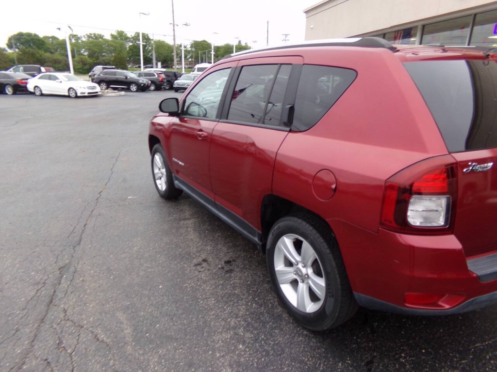 2016 Jeep Compass Image 37