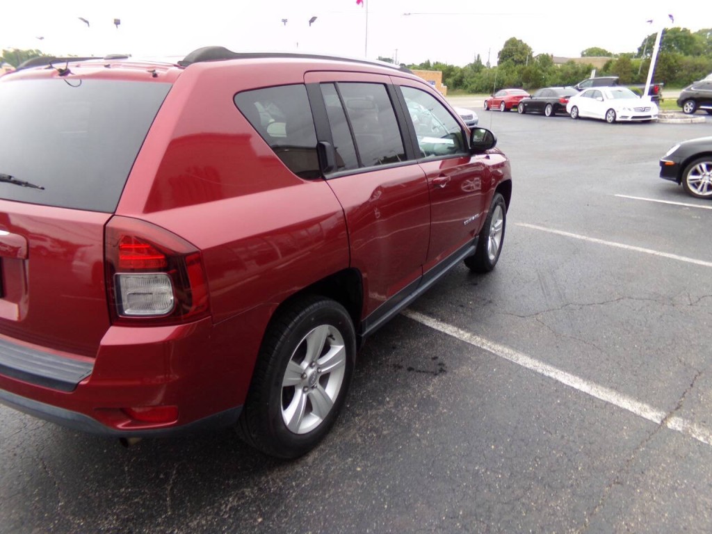 2016 Jeep Compass Image 39