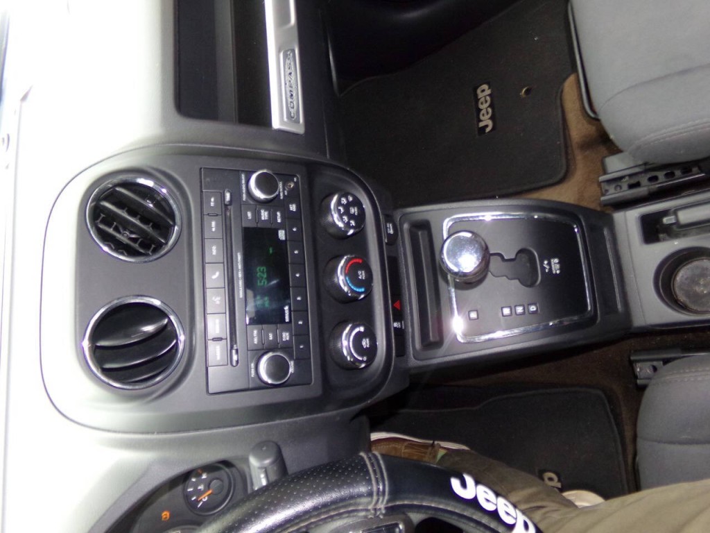 2016 Jeep Compass Image 51