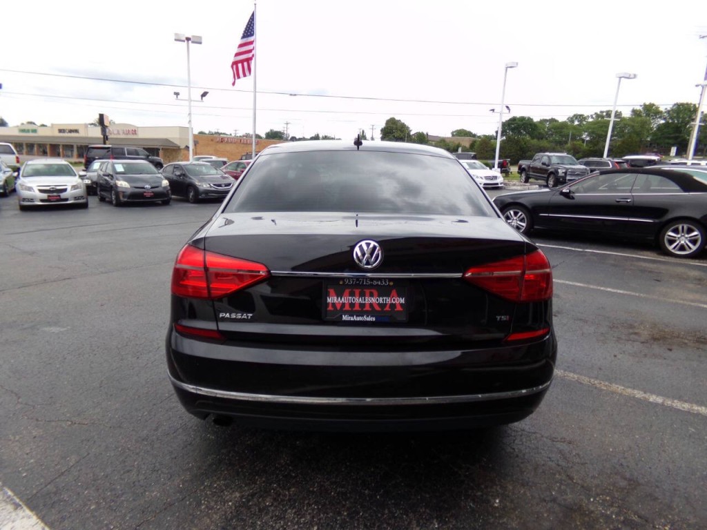 2016 Volkswagen Passat Image 6