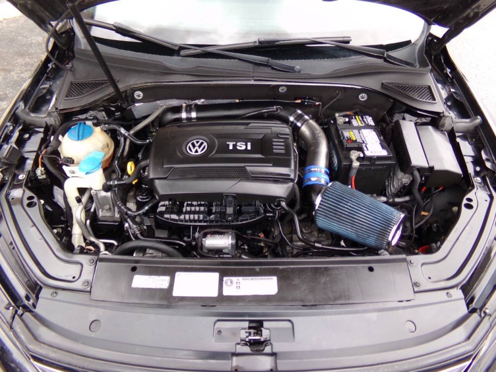 2016 Volkswagen Passat Image 41