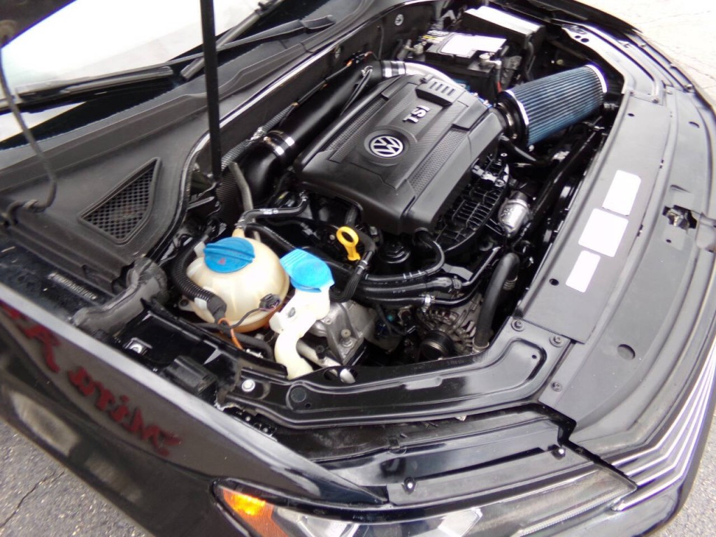 2016 Volkswagen Passat Image 43
