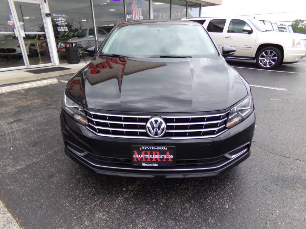 2016 Volkswagen Passat Image 45