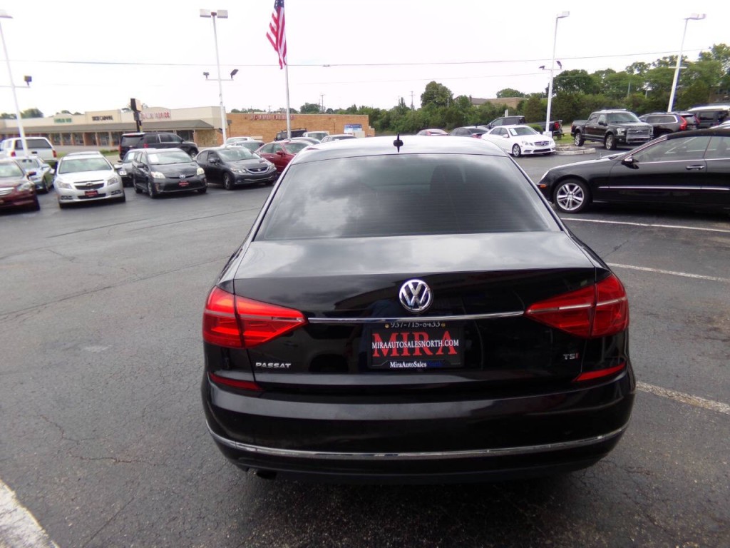2016 Volkswagen Passat Image 49