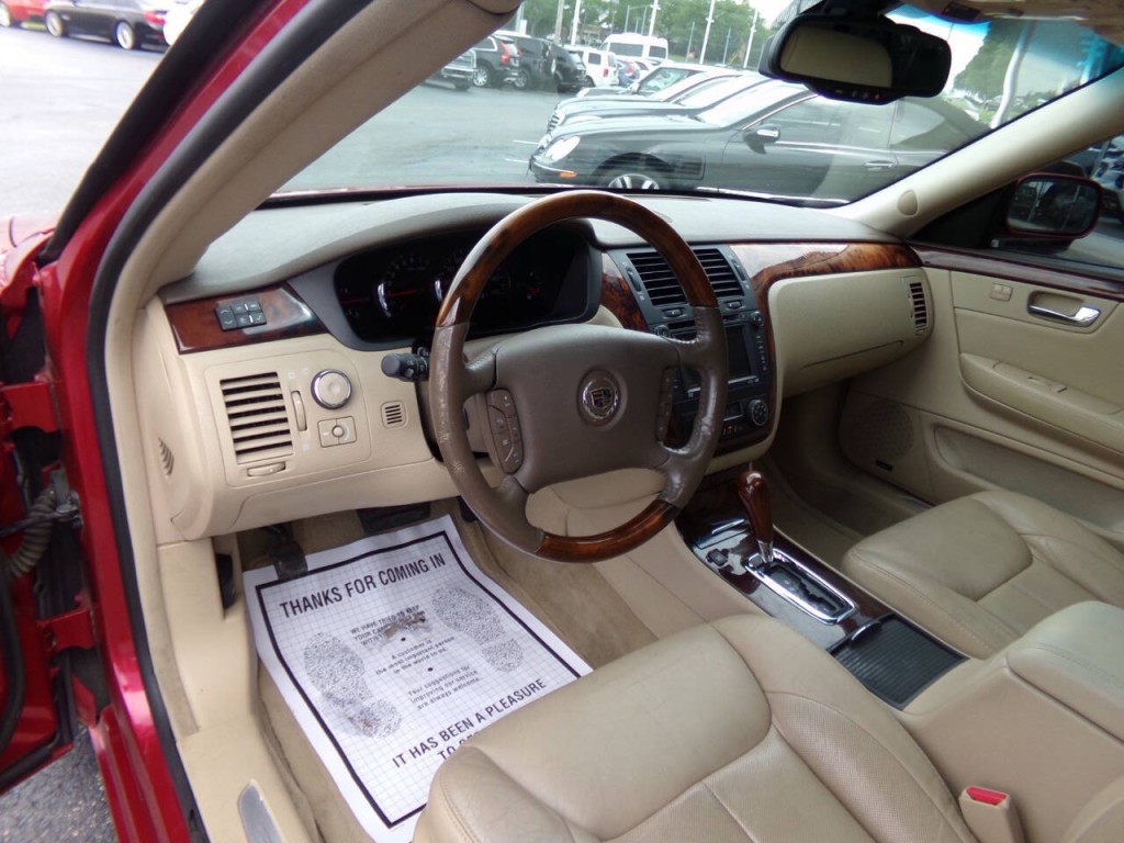 2006 Cadillac DTS Image 7
