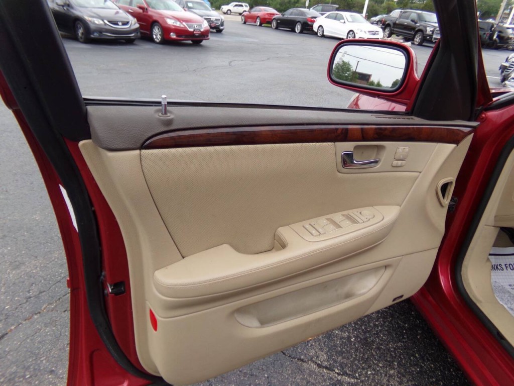 2006 Cadillac DTS Image 9