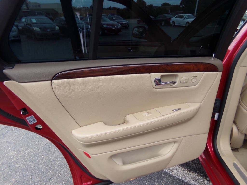 2006 Cadillac DTS Image 12