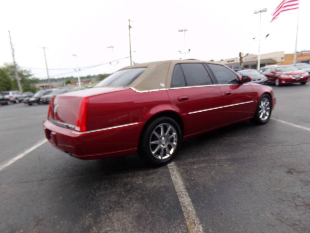 2006 Cadillac DTS Image 46