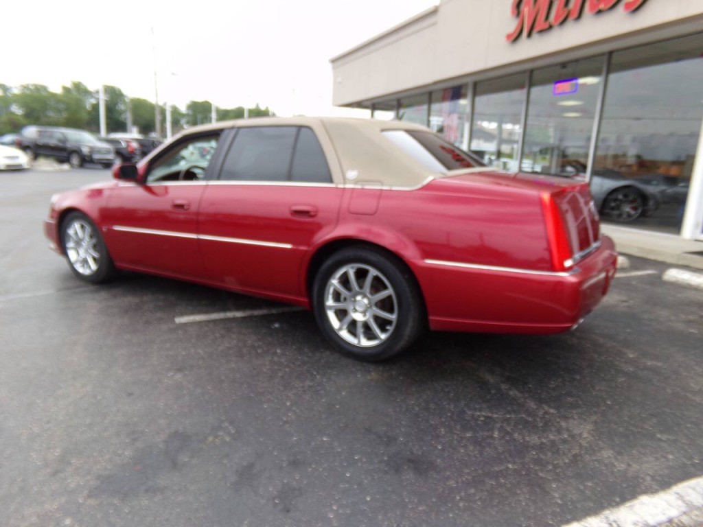 2006 Cadillac DTS Image 48