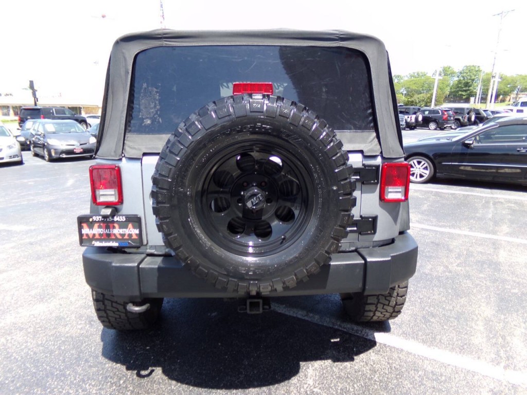 2014 Jeep Wrangler Image 33