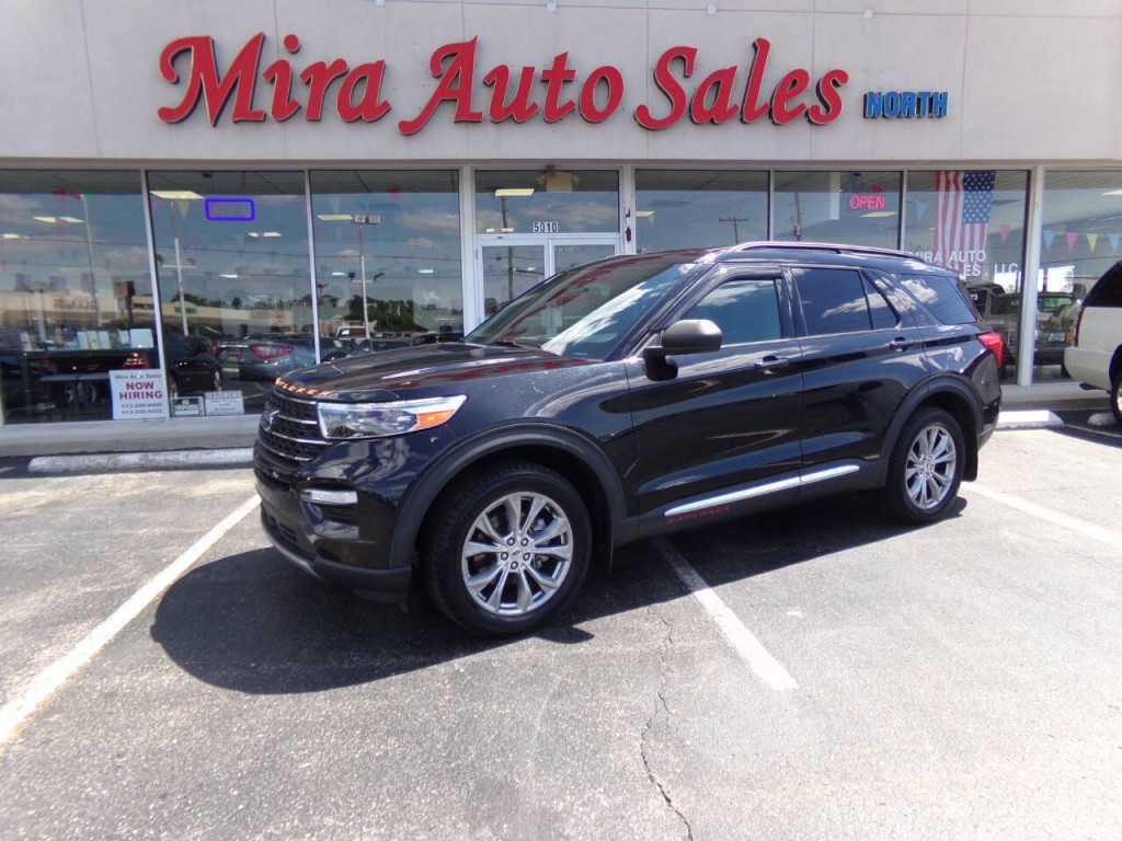 2020 Ford Explorer Image 1