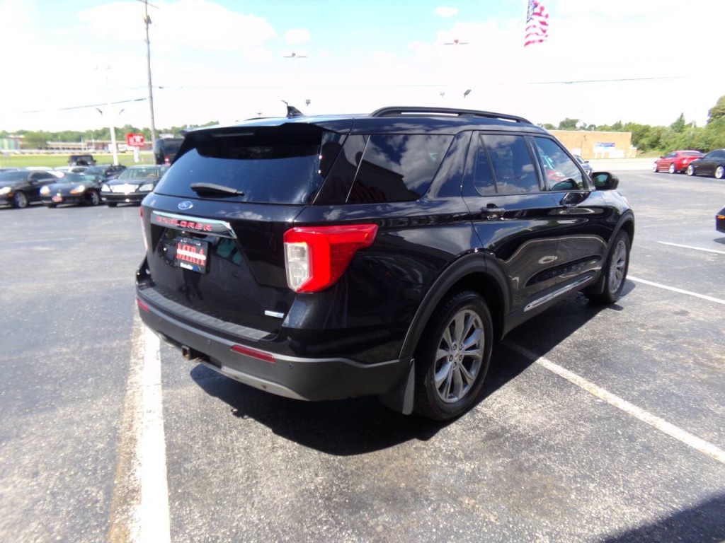2020 Ford Explorer Image 4