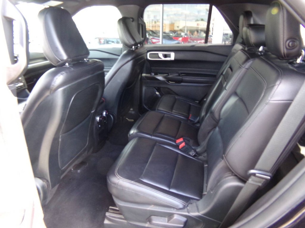 2020 Ford Explorer Image 28