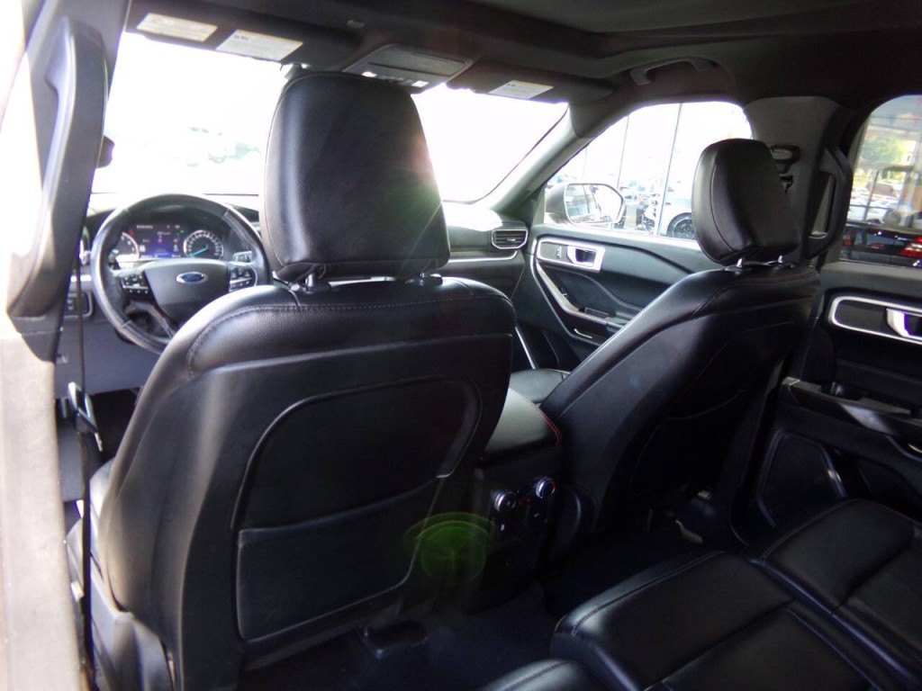 2020 Ford Explorer Image 29