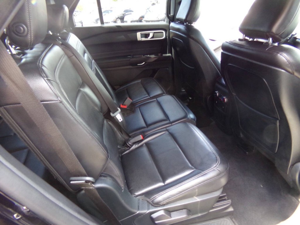 2020 Ford Explorer Image 41
