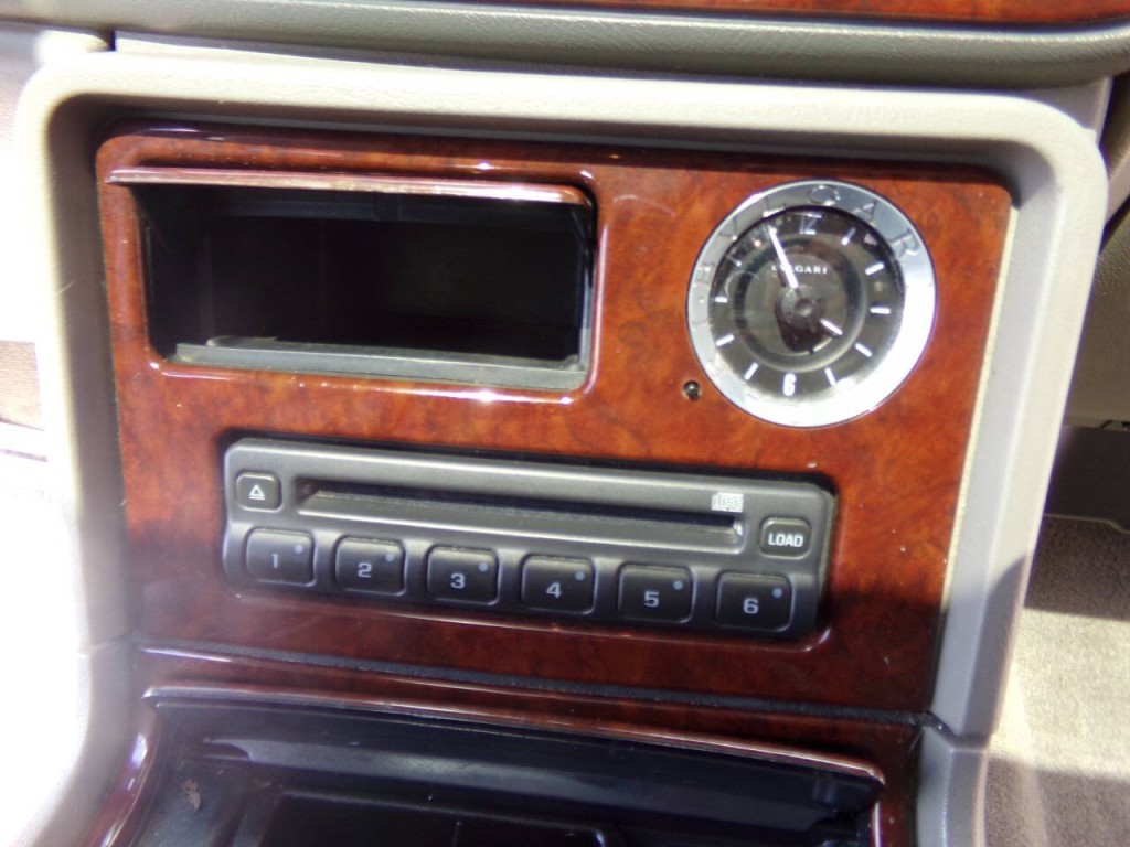 2005 Cadillac Escalade Image 36