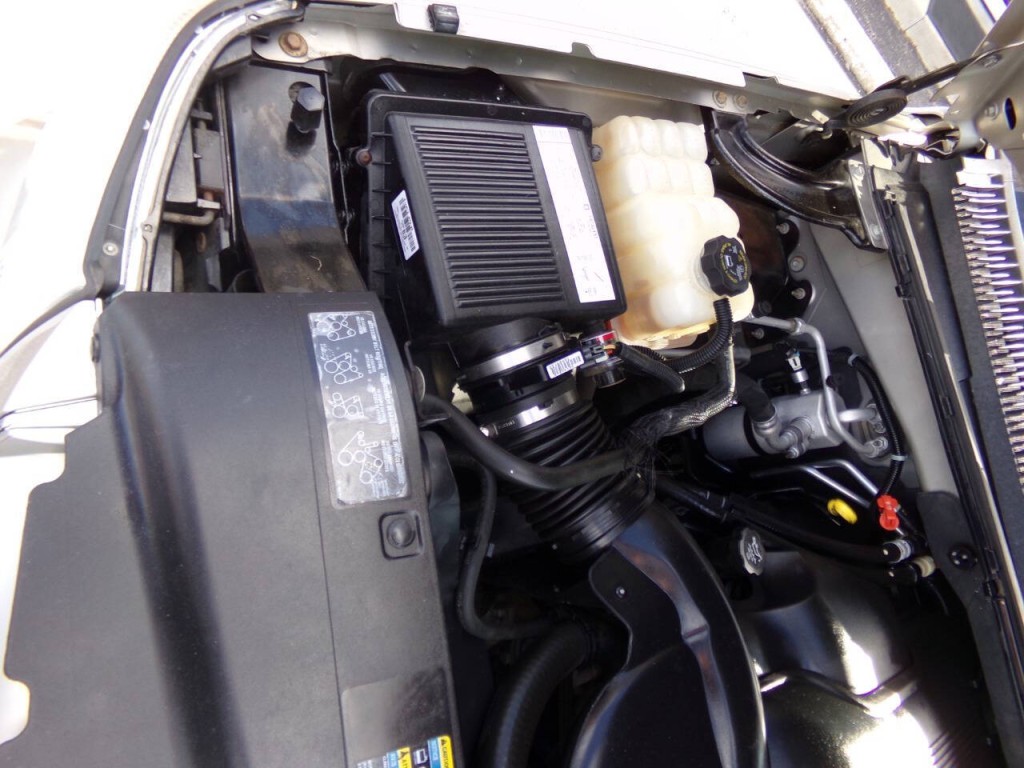 2005 Cadillac Escalade Image 40