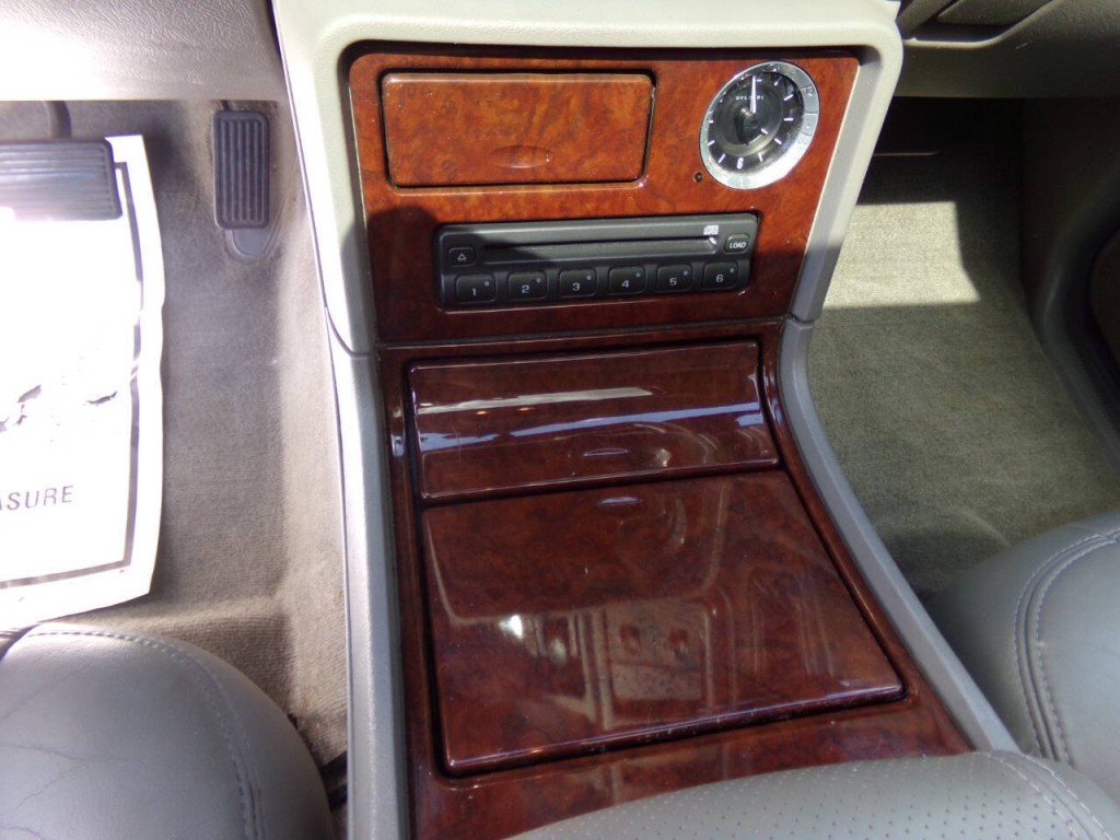 2005 Cadillac Escalade Image 51