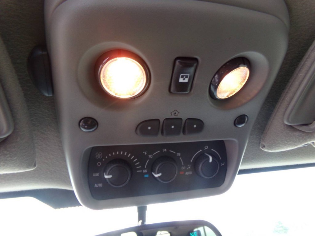 2005 Cadillac Escalade Image 54