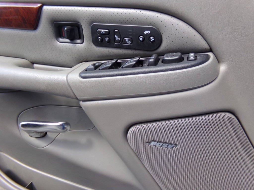 2005 Cadillac Escalade Image 61