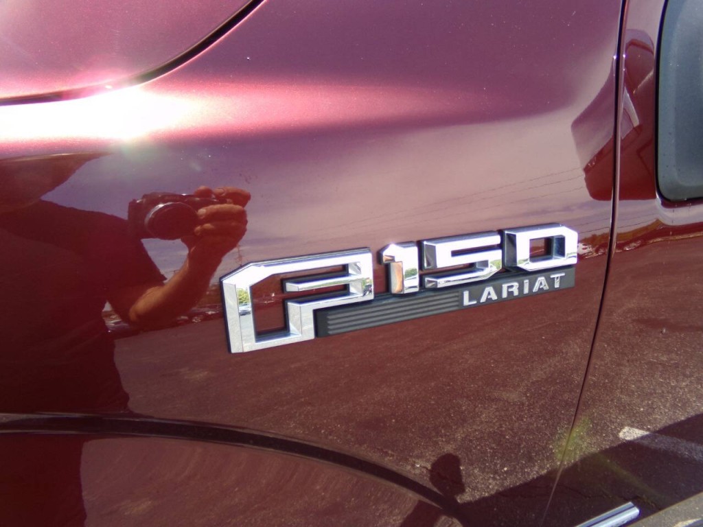 2016 Ford F-150 Image 2