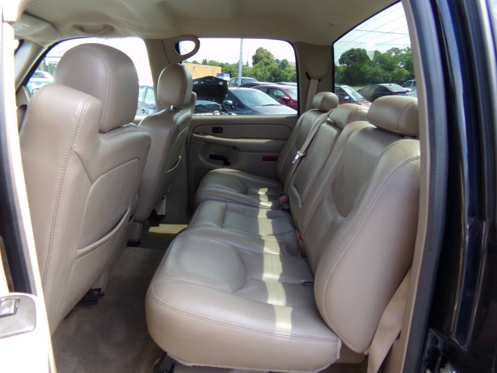 2005 Chevrolet Silverado 1500 Image 12