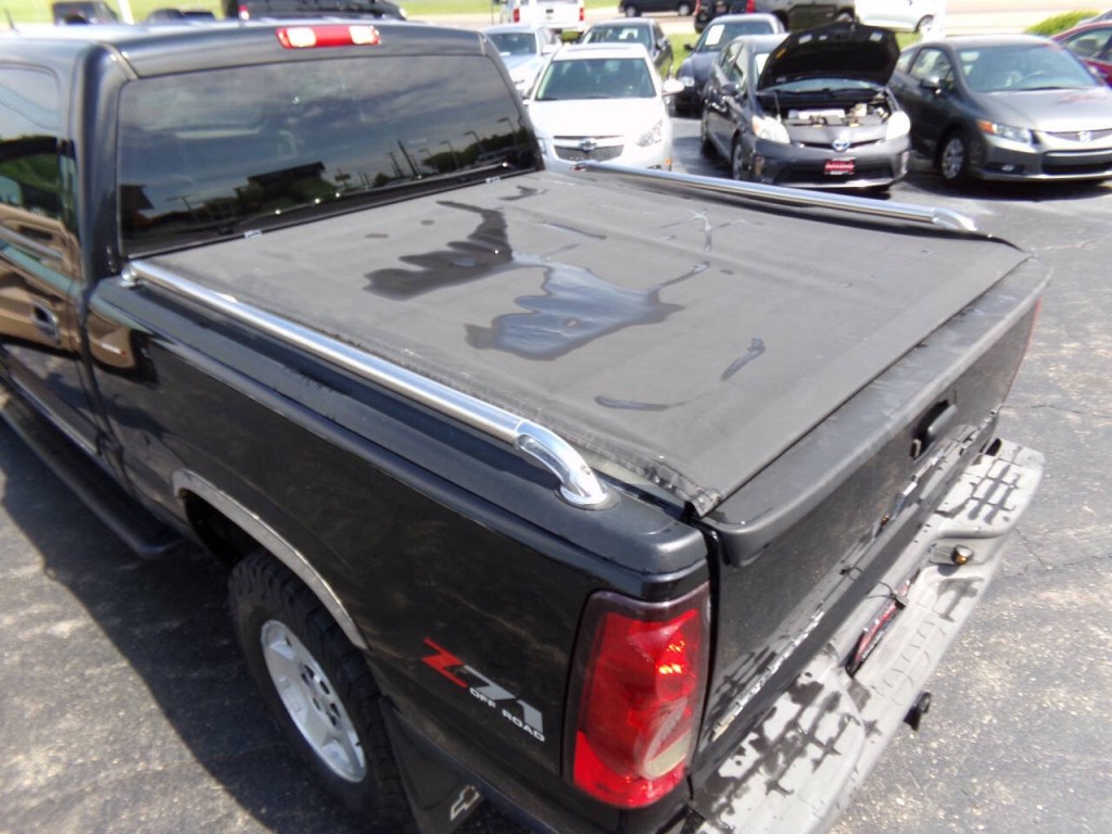 2005 Chevrolet Silverado 1500 Image 25
