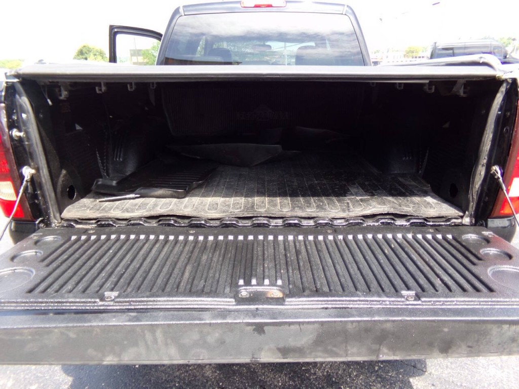2005 Chevrolet Silverado 1500 Image 27