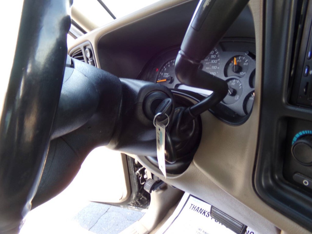 2005 Chevrolet Silverado 1500 Image 40
