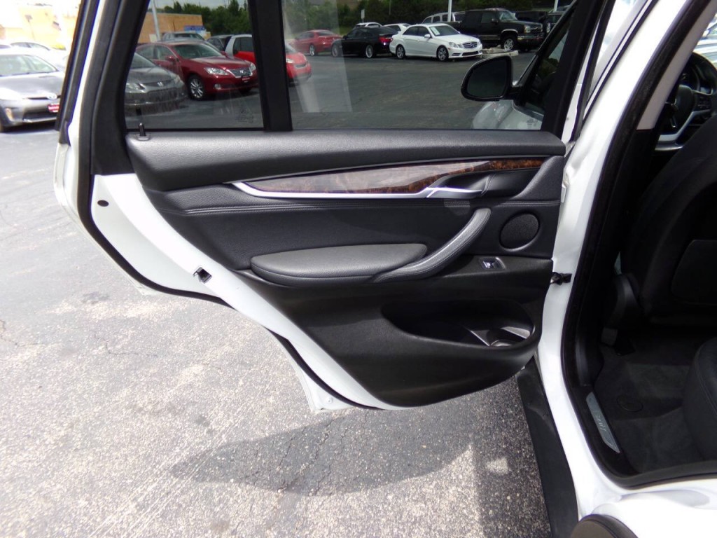 2015 BMW X5 Image 18
