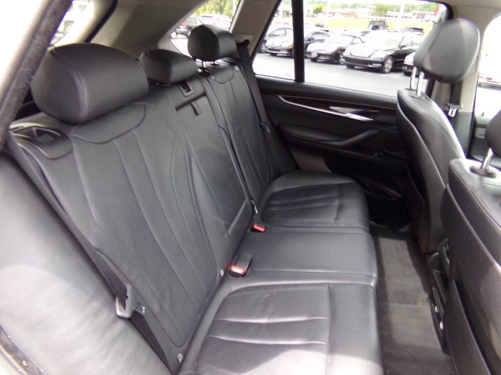 2015 BMW X5 Image 24