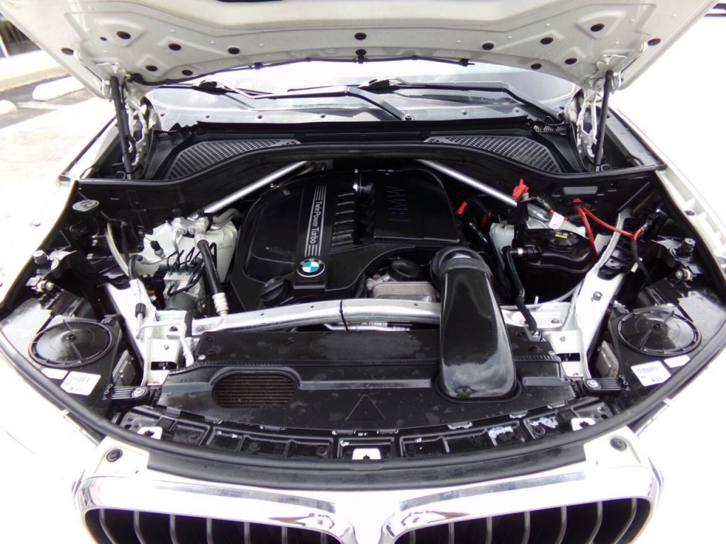 2015 BMW X5 Image 32