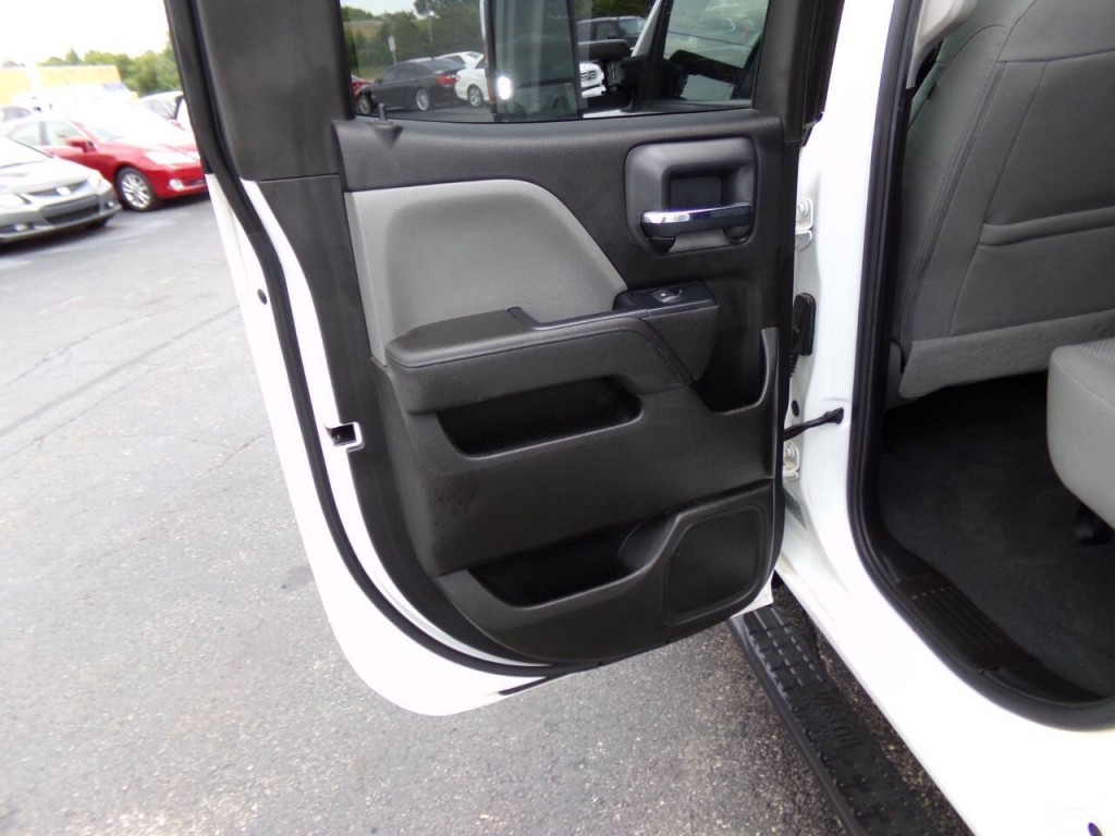 2019 Chevrolet Silverado 1500 Image 18