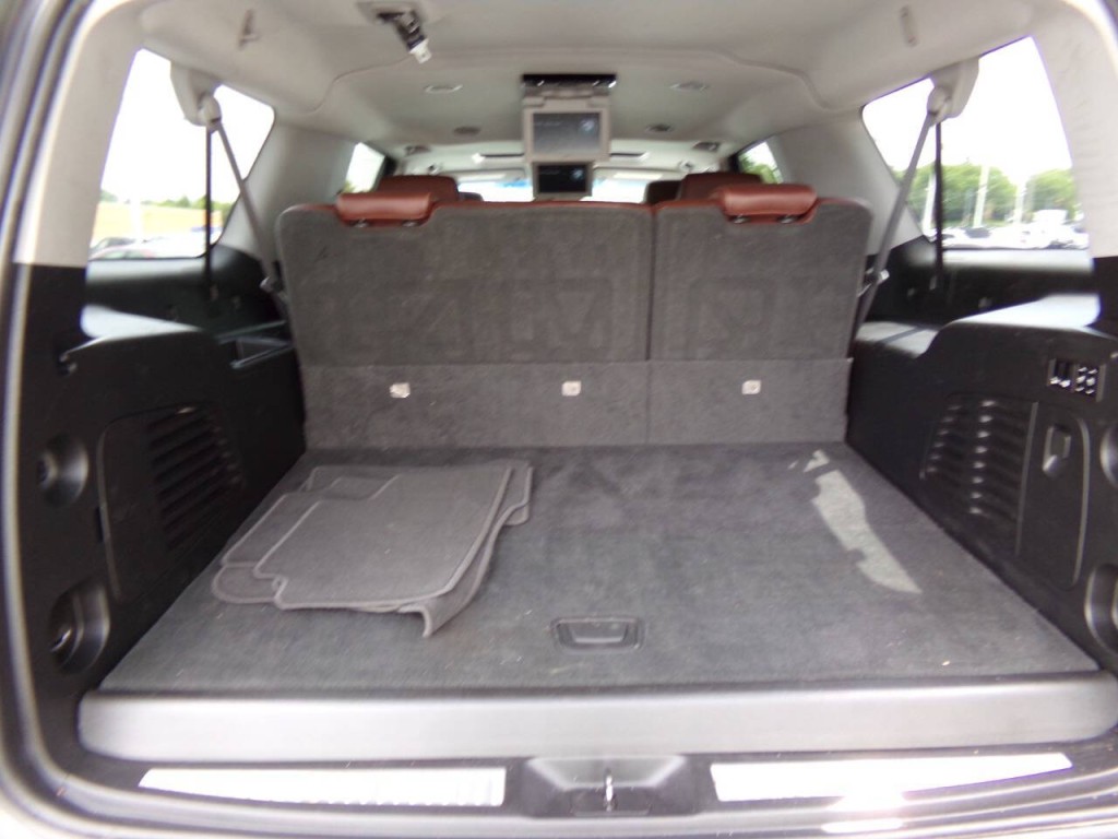 2019 Chevrolet Suburban Image 22