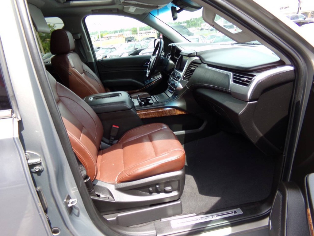 2019 Chevrolet Suburban Image 36