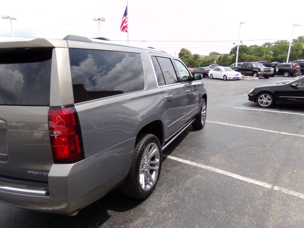 2019 Chevrolet Suburban Image 53