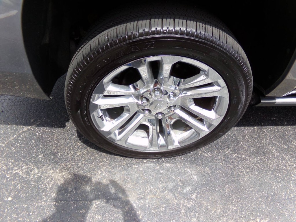 2019 Chevrolet Suburban Image 54