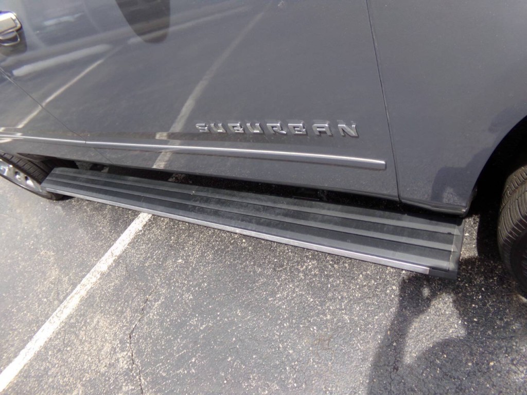 2019 Chevrolet Suburban Image 56