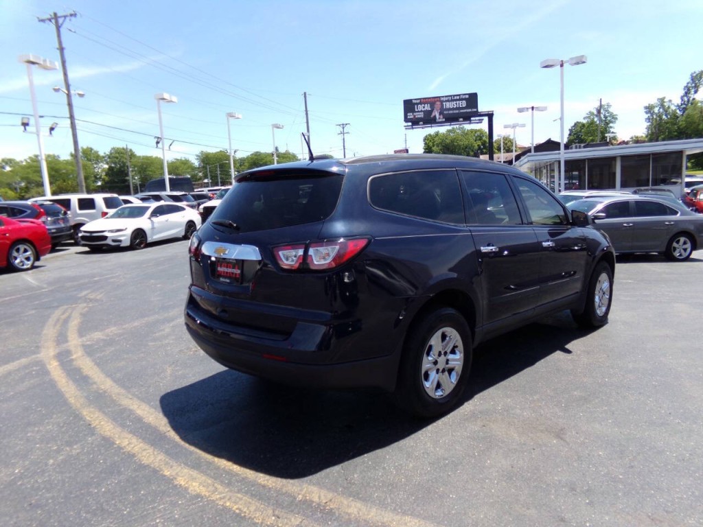 2017 Chevrolet Traverse Image 4