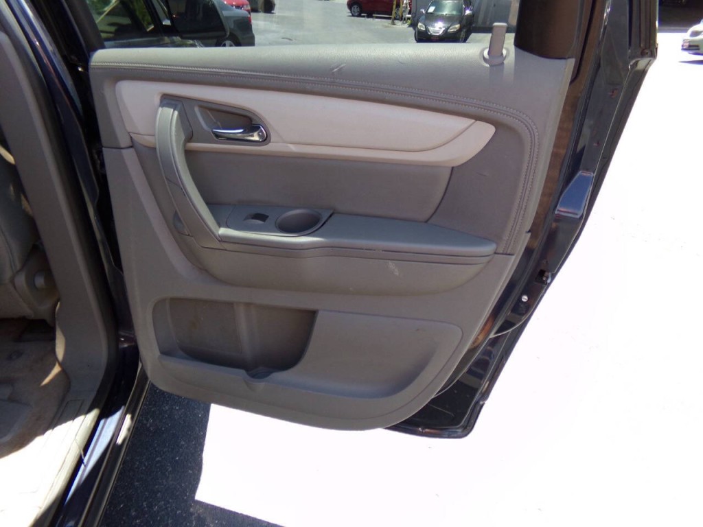 2017 Chevrolet Traverse Image 25