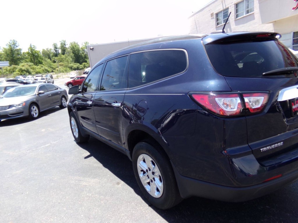 2017 Chevrolet Traverse Image 35