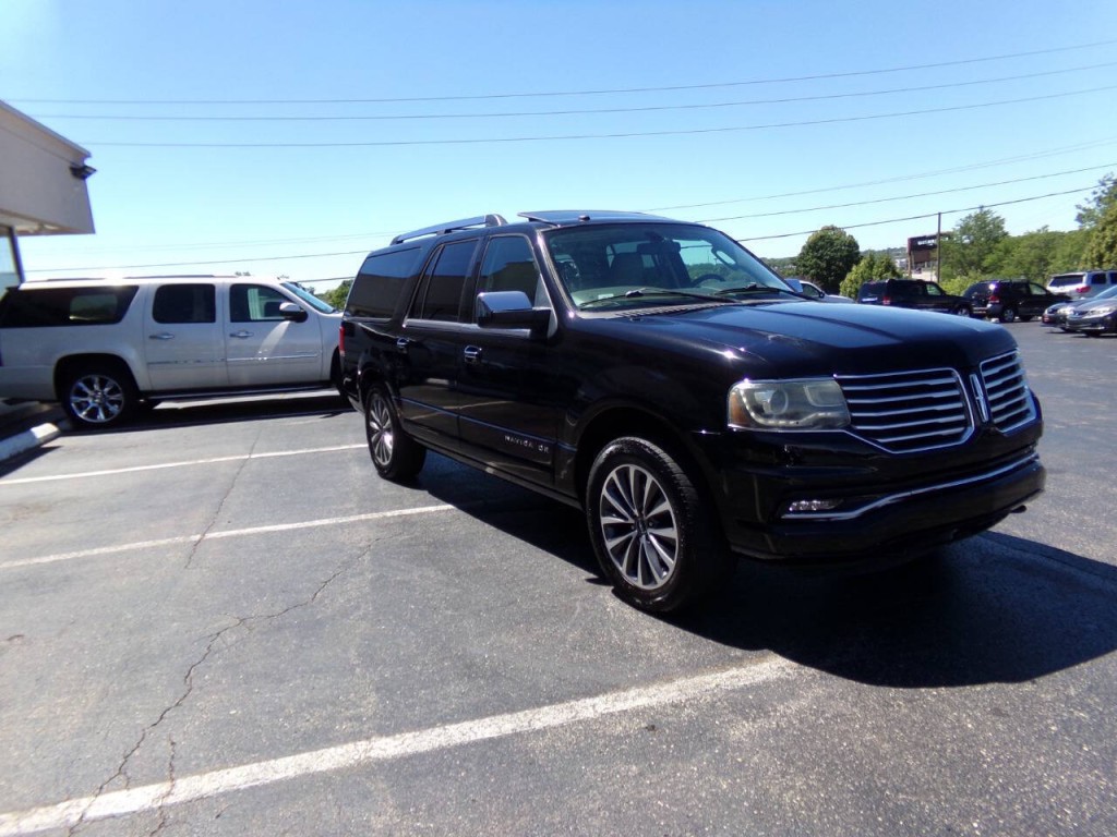 2016 Lincoln Navigator Image 4