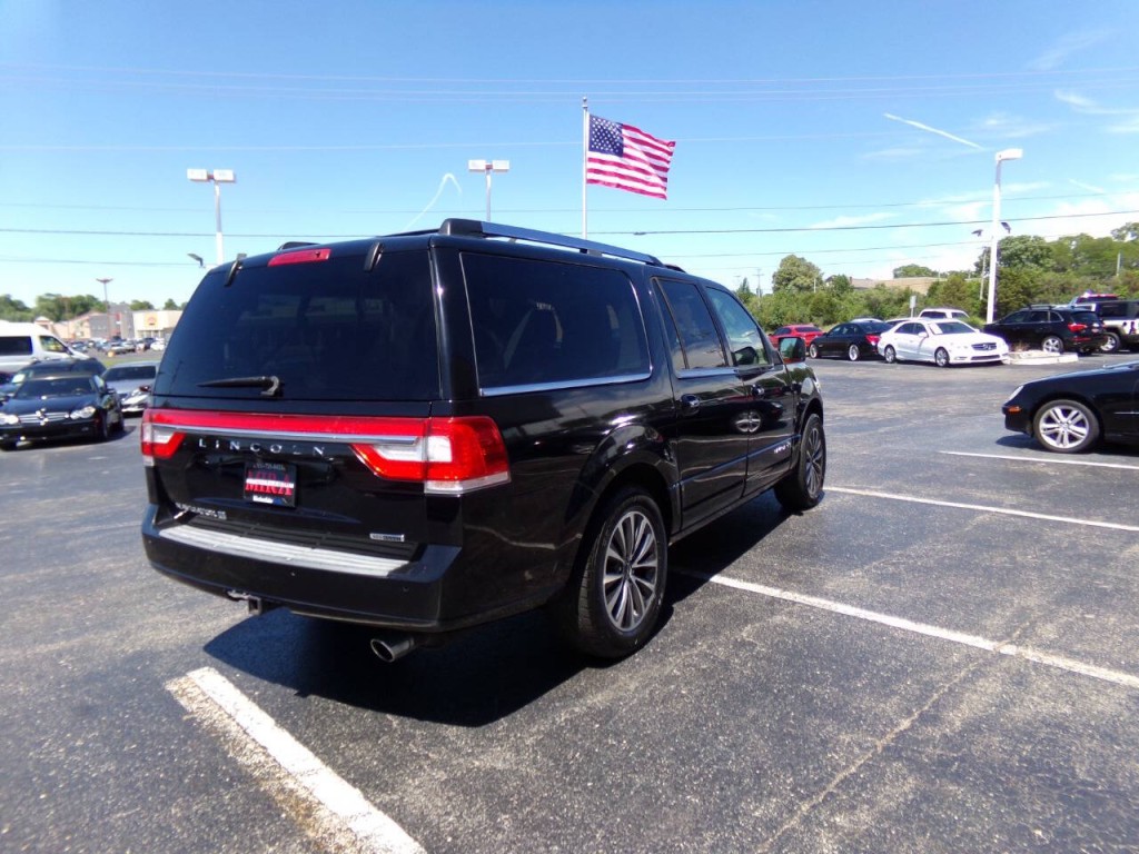 2016 Lincoln Navigator Image 6