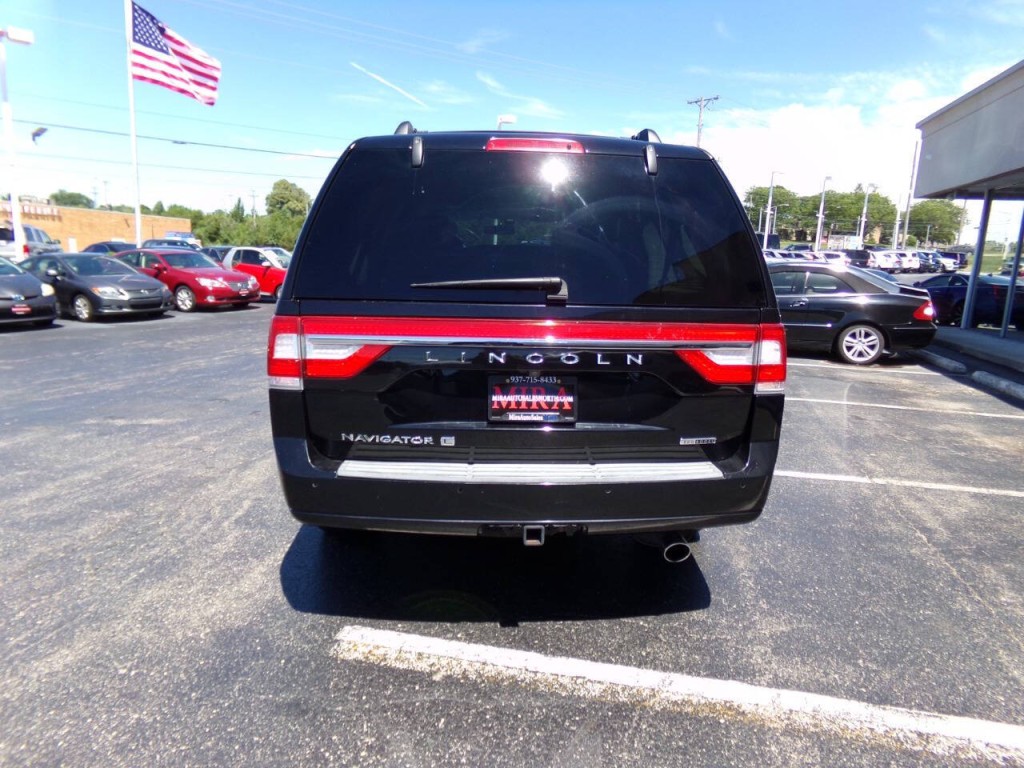 2016 Lincoln Navigator Image 7