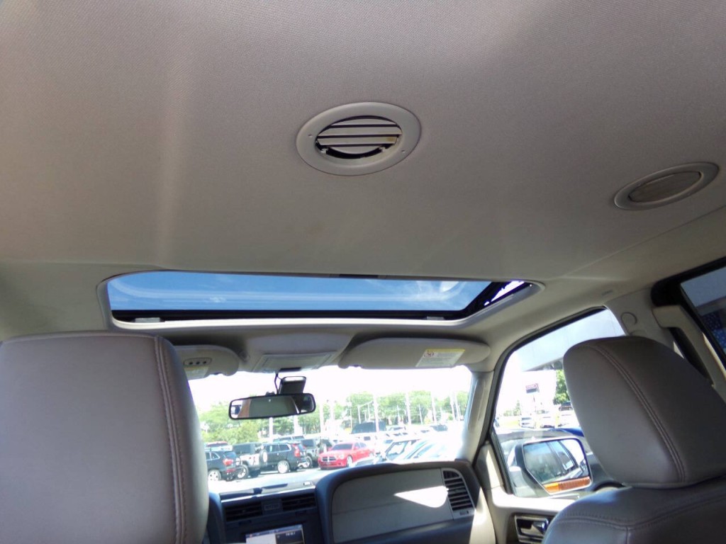 2016 Lincoln Navigator Image 18