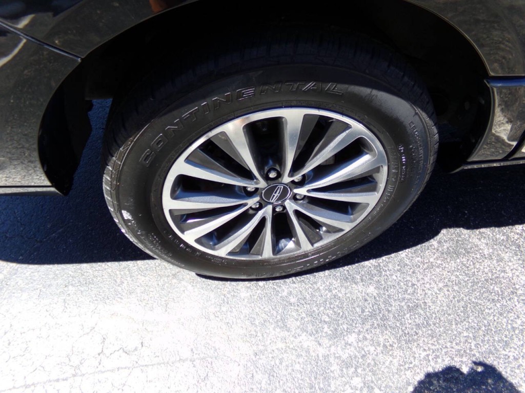 2016 Lincoln Navigator Image 50