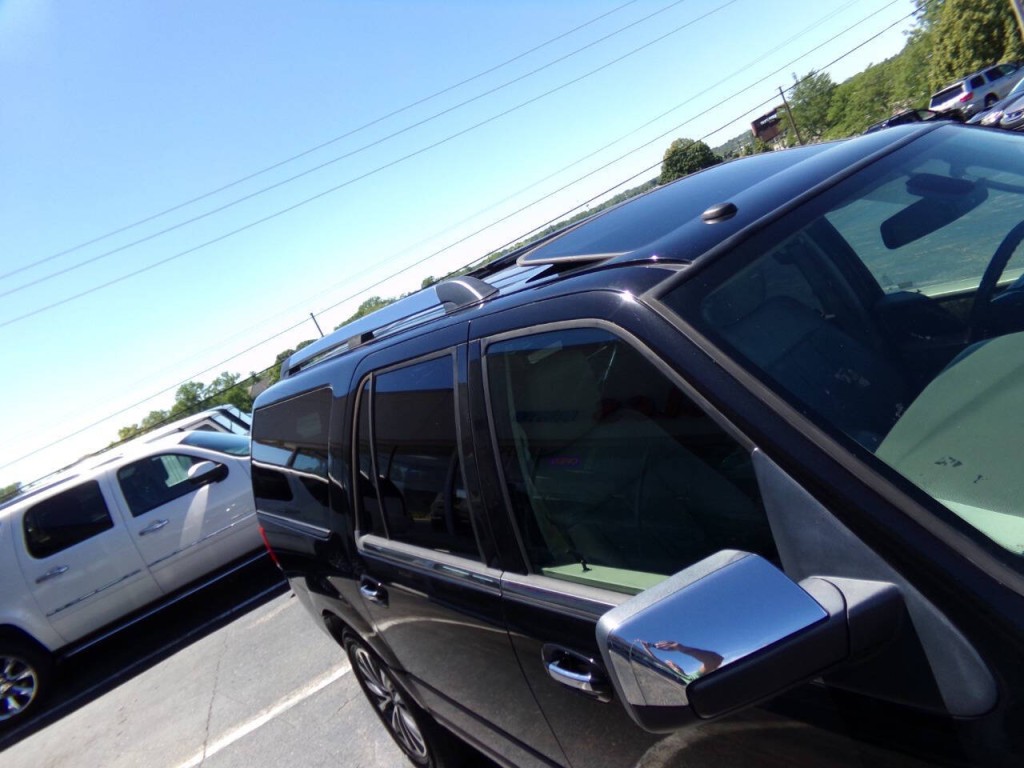 2016 Lincoln Navigator Image 52