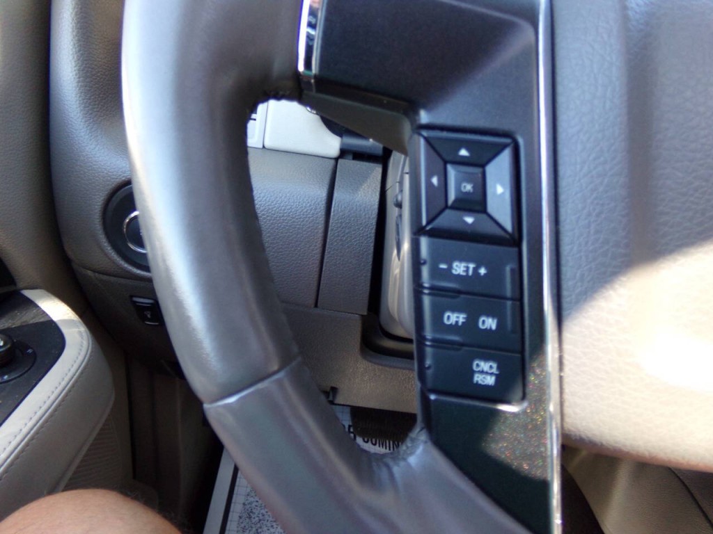2016 Lincoln Navigator Image 61