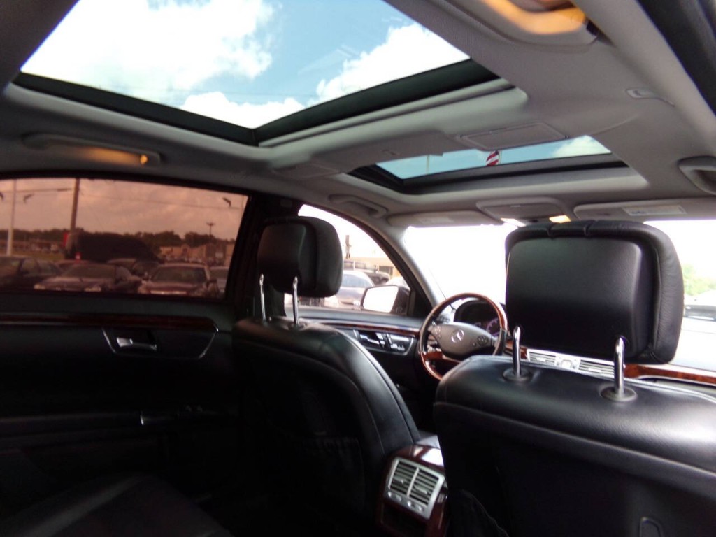 2013 Mercedes-Benz S-Class Image 30